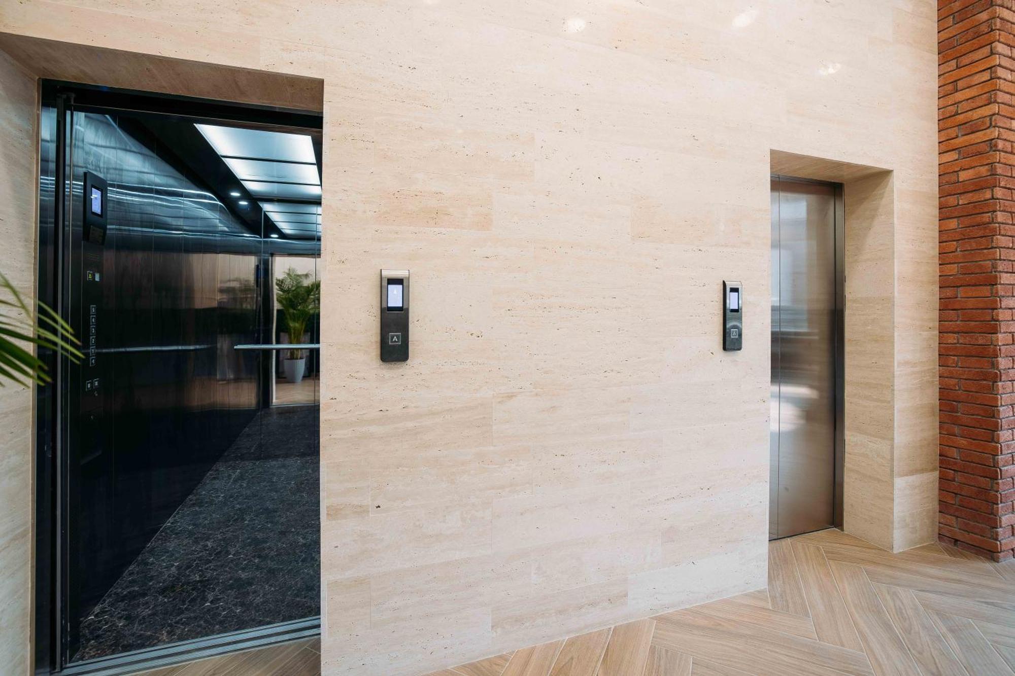 Hotel Monday By Dnt Group Tbilisi Luaran gambar